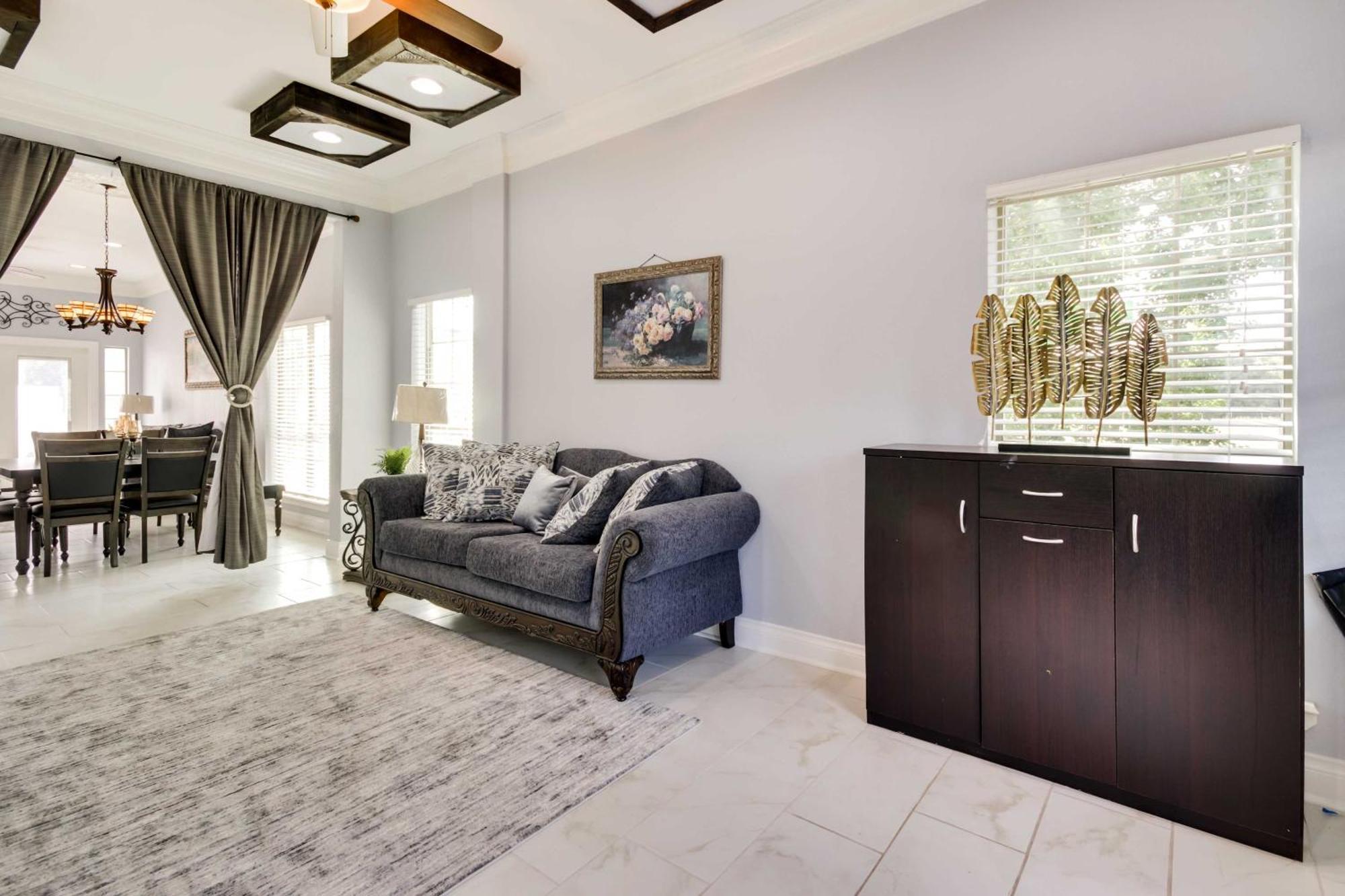 Luxe Southwest Houston Home With Balconies And Patio! Exterior photo